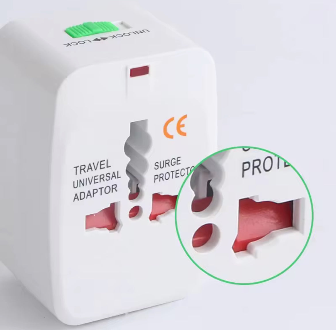 Univerzalni putni adapter za ceo svet All In One